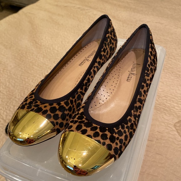 Neiman Marcus flats - Picture 2 of 5